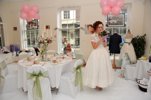 Get together with other wedding suppliers to organise a pop-up shop.
